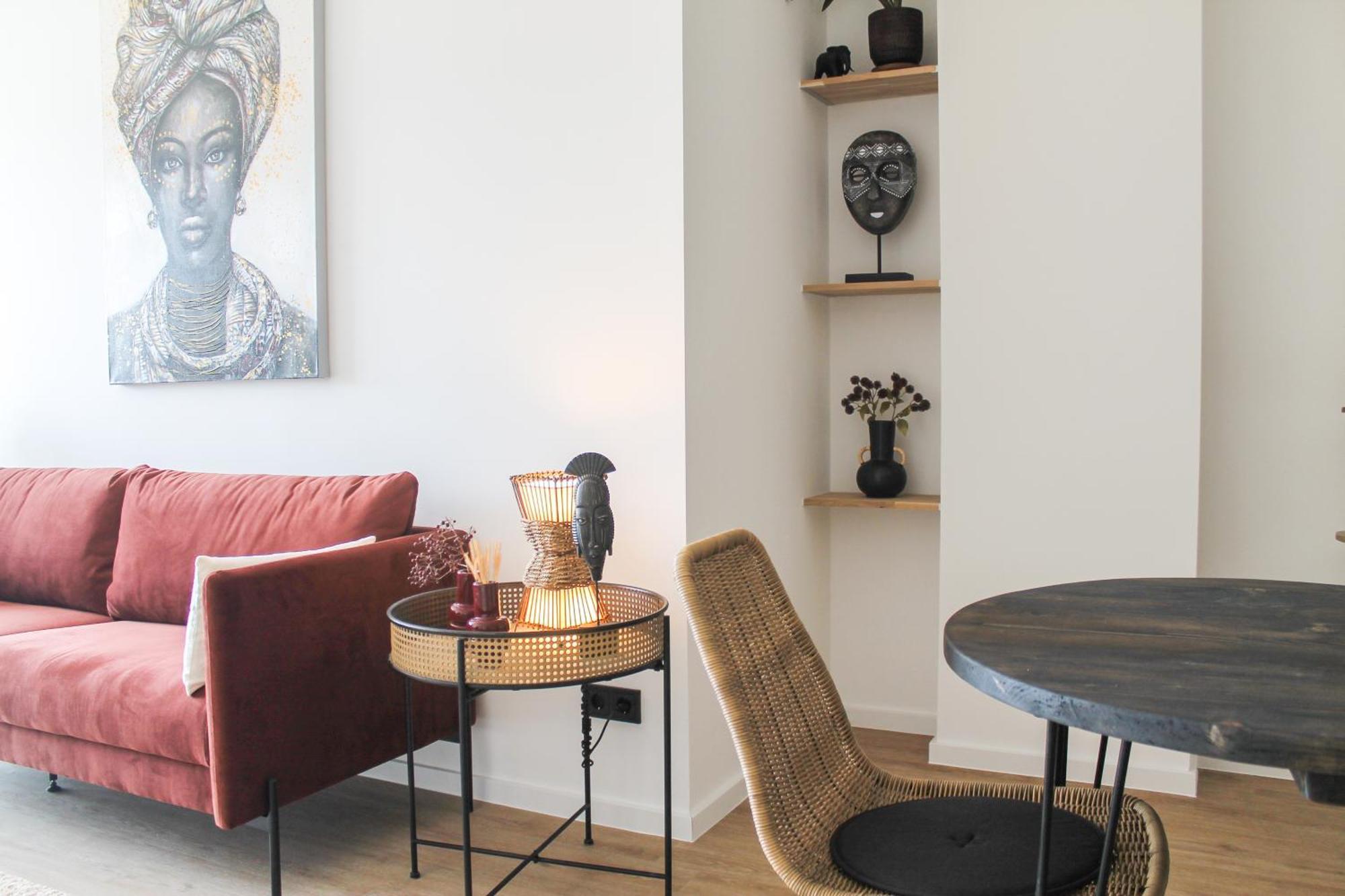 African-Style Apartment - Stadtnah, Parkplatz, E-Ladestation Fuer Auto & Fahrraeder, Gitterbox Fuer Fahrraeder, Fitnessstudio Koblenz  Eksteriør bilde